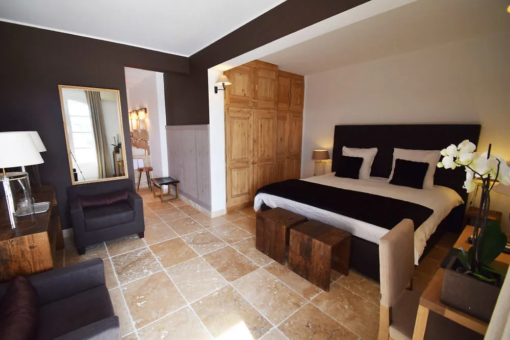 Maison Bertine Bed & Breakfast Tourves 0*,